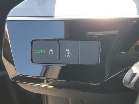 Used 2024 Audi Q8 e-tron Premium AWD/4WD image 23