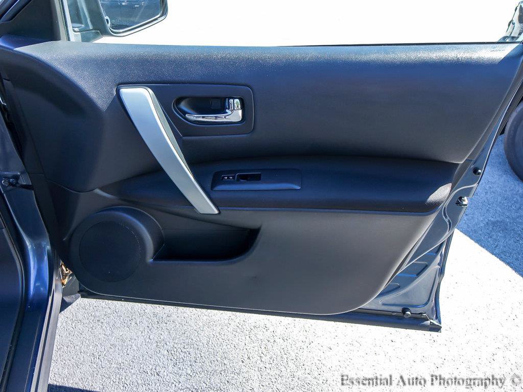 Used 2013 Nissan Rogue S AWD/4WD image 20