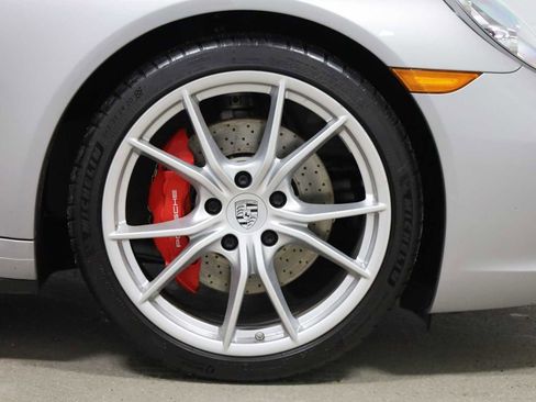 Certified 2018 Porsche 911 Carrera 4S image 12