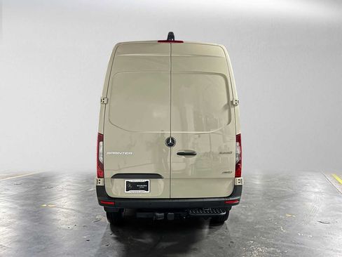 Used 2026 Mercedes-Benz Sprinter 2500 image 4