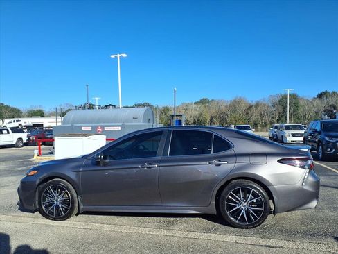 Used 2024 Toyota Camry SE image 24