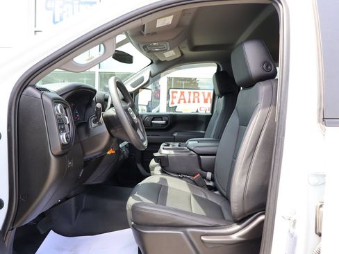 Used 2023 GMC Sierra 3500 Pro w/ Gooseneck/5TH Wheel Package AWD/4WD image 13