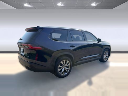 Used 2025 Toyota Grand Highlander FWD image 9