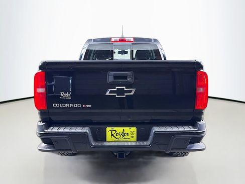 Used 2020 Chevrolet Colorado Z71 AWD/4WD image 7