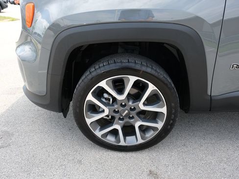 Used 2022 Jeep Renegade Limited w/ Sun, Sound & Wheels Group AWD/4WD image 13