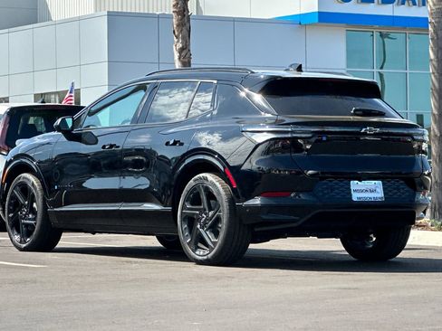 New 2025 Chevrolet Equinox EV RS image 6