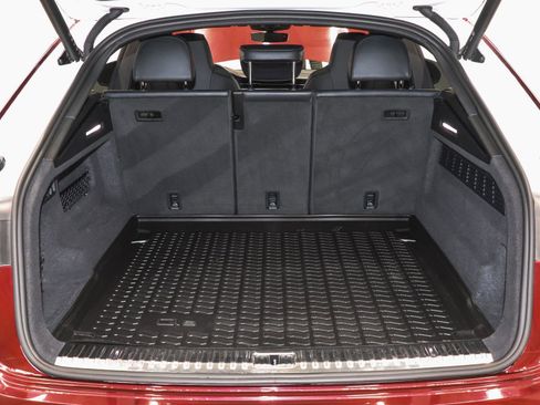 Used 2022 Audi RS Q8 image 48