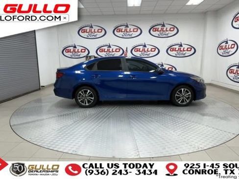 Used 2023 Kia Forte LXS FWD image 9