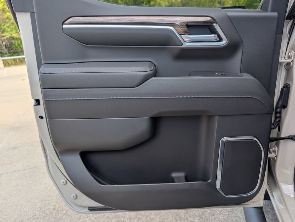 New 2026 Chevrolet Silverado 1500 RST w/ RST Select Package RWD image 8