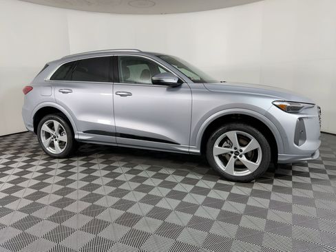 New 2025 Audi Q5 Premium Plus image 5