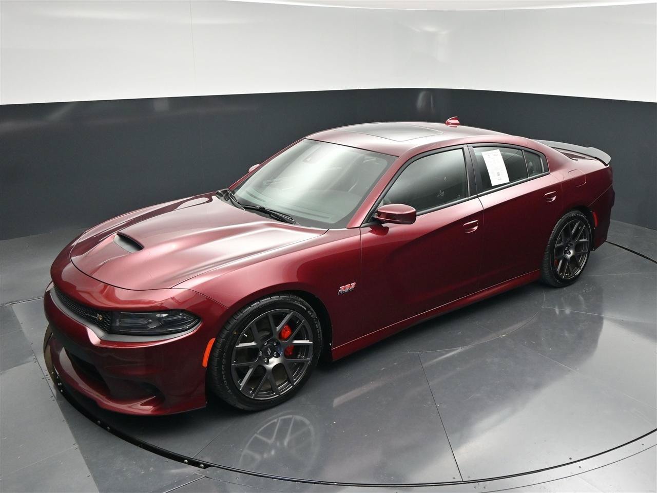 Used 2017 Dodge Charger R/T Scat Pack w/ Technology Group RWD image 21