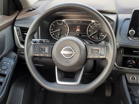 Used 2023 Nissan Rogue SV AWD/4WD image 6