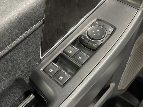 Used 2022 Ford F150 Lariat w/ Equipment Group 501A Mid image 11