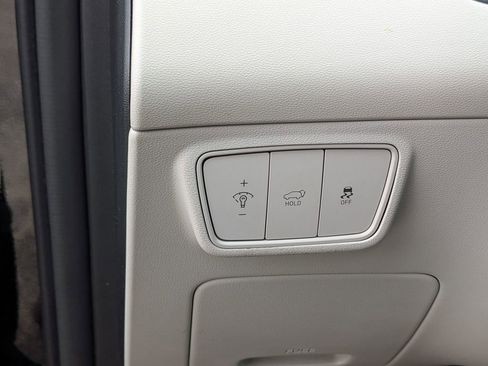 Used 2024 Hyundai Tucson Limited image 18