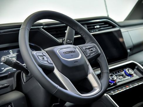 New 2025 GMC Sierra 2500 Denali w/ Denali Reserve Package image 11