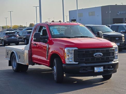 Used 2024 Ford F350 XL image 3