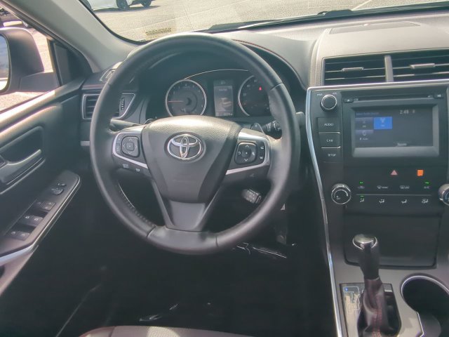 Used 2017 Toyota Camry SE FWD image 17