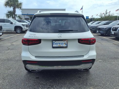 Used 2023 Mercedes-Benz GLB 250 image 6