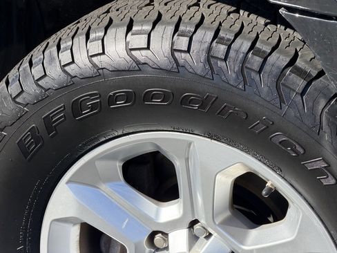 Used 2016 Toyota 4Runner SR5 Premium image 13