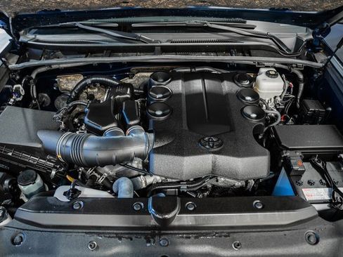 Used 2024 Toyota 4Runner SR5 Premium image 17