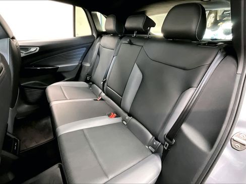 Used 2023 Volkswagen ID.4 Pro S image 29