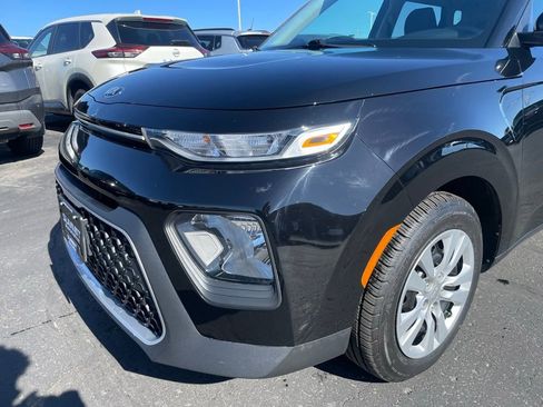 Used 2020 Kia Soul LX image 31