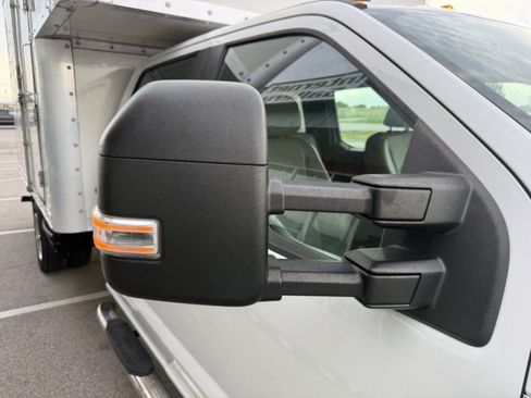Used 2017 Ford F550 4x4 Crew Cab Super Duty image 25