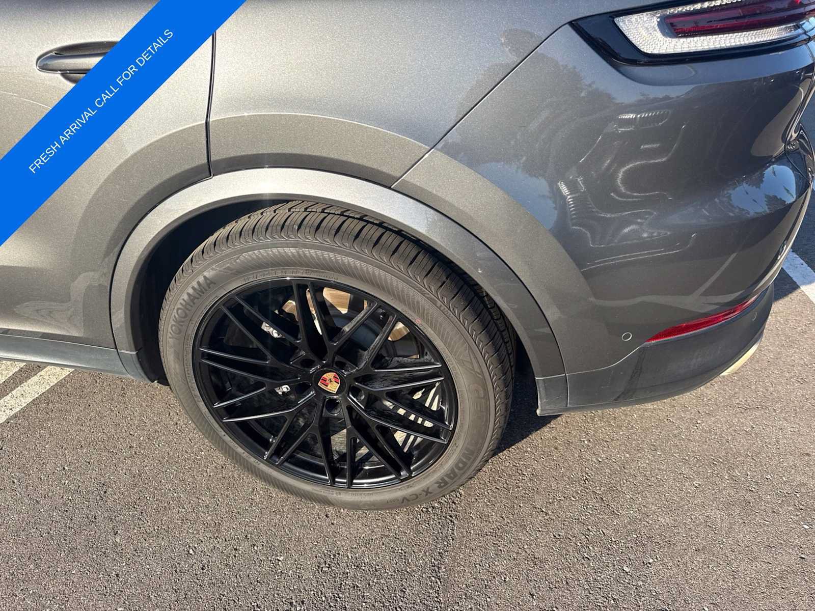 Used 2025 Porsche Cayenne Coupe AWD/4WD image 24