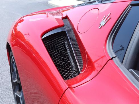 Used 2022 Maserati MC20 Coupe RWD image 19
