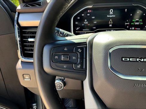 Used 2024 GMC Sierra 2500 Denali w/ Technology Package image 26