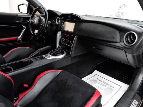 Used 2019 Toyota 86 image 16