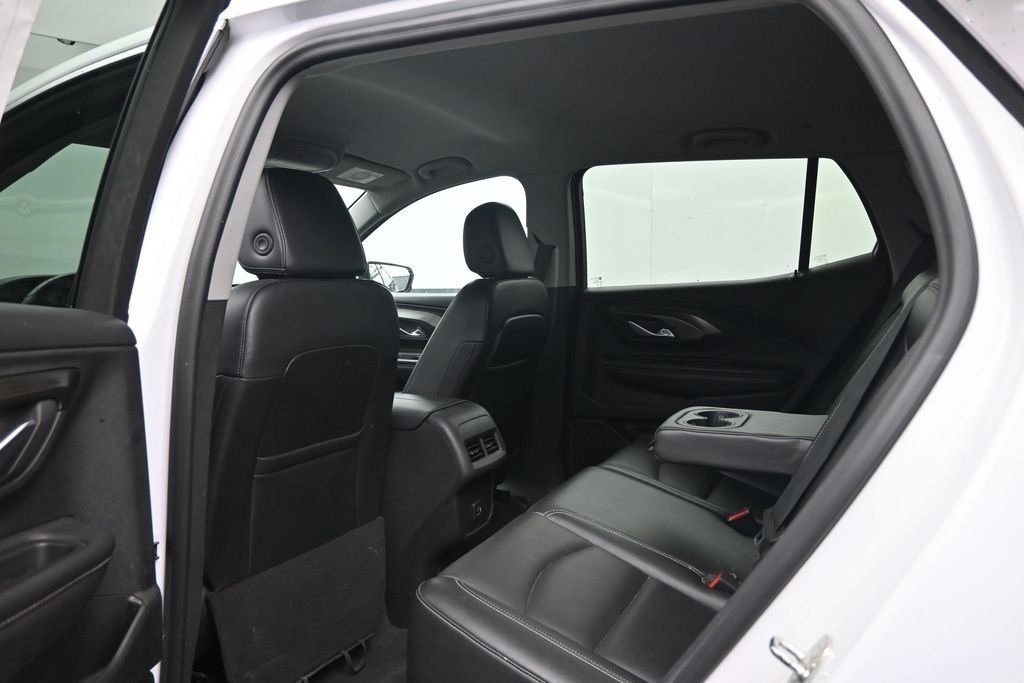 Used 2024 GMC Terrain SLT AWD/4WD image 24