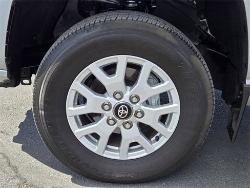 Certified 2024 Toyota Tacoma SR5 image 9
