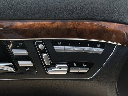 Used 2010 Mercedes-Benz S 550 image 23