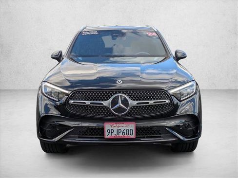 Used 2024 Mercedes-Benz GLC 300 image 2
