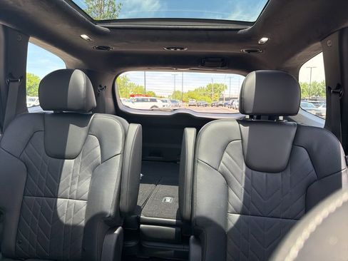 Certified 2024 Kia Telluride SX Prestige X-Line AWD/4WD image 8
