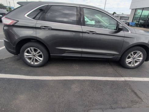 Used 2016 Ford Edge SEL w/ Equipment Group 201A AWD/4WD image 18