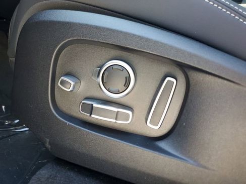 New 2026 Jaguar F-PACE R-Dynamic S image 22