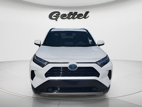 Used 2023 Toyota RAV4 SE w/ Convenience Package AWD/4WD image 2