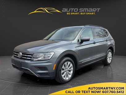Used 2018 Volkswagen Tiguan SE w/ Panoramic Sunroof Package
