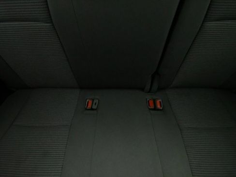 Used 2023 Toyota Highlander LE image 25