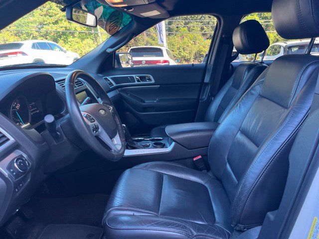 Used 2015 Ford Explorer XLT w/ Equipment Group 202A FWD image 7