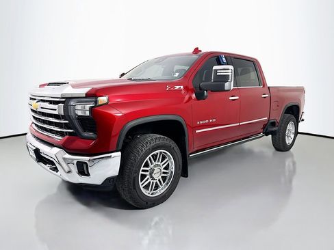 Used 2024 Chevrolet Silverado 3500 LTZ w/ LTZ Convenience Package image 3