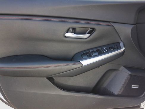 Certified 2025 Nissan Sentra SR w/ SR Premium Package image 25