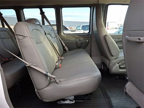 New 2025 Chevrolet Express 3500 LS image 6