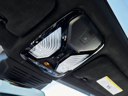 Used 2026 BMW ALPINA XB7 ALPINA XB7 image 95