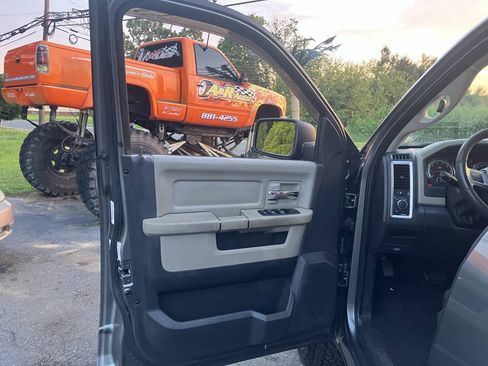 Used 2011 RAM 1500 Classic SLT AWD/4WD image 18