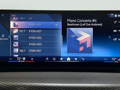 Used 2025 BMW 430i Convertible w/ Premium Package RWD image 61