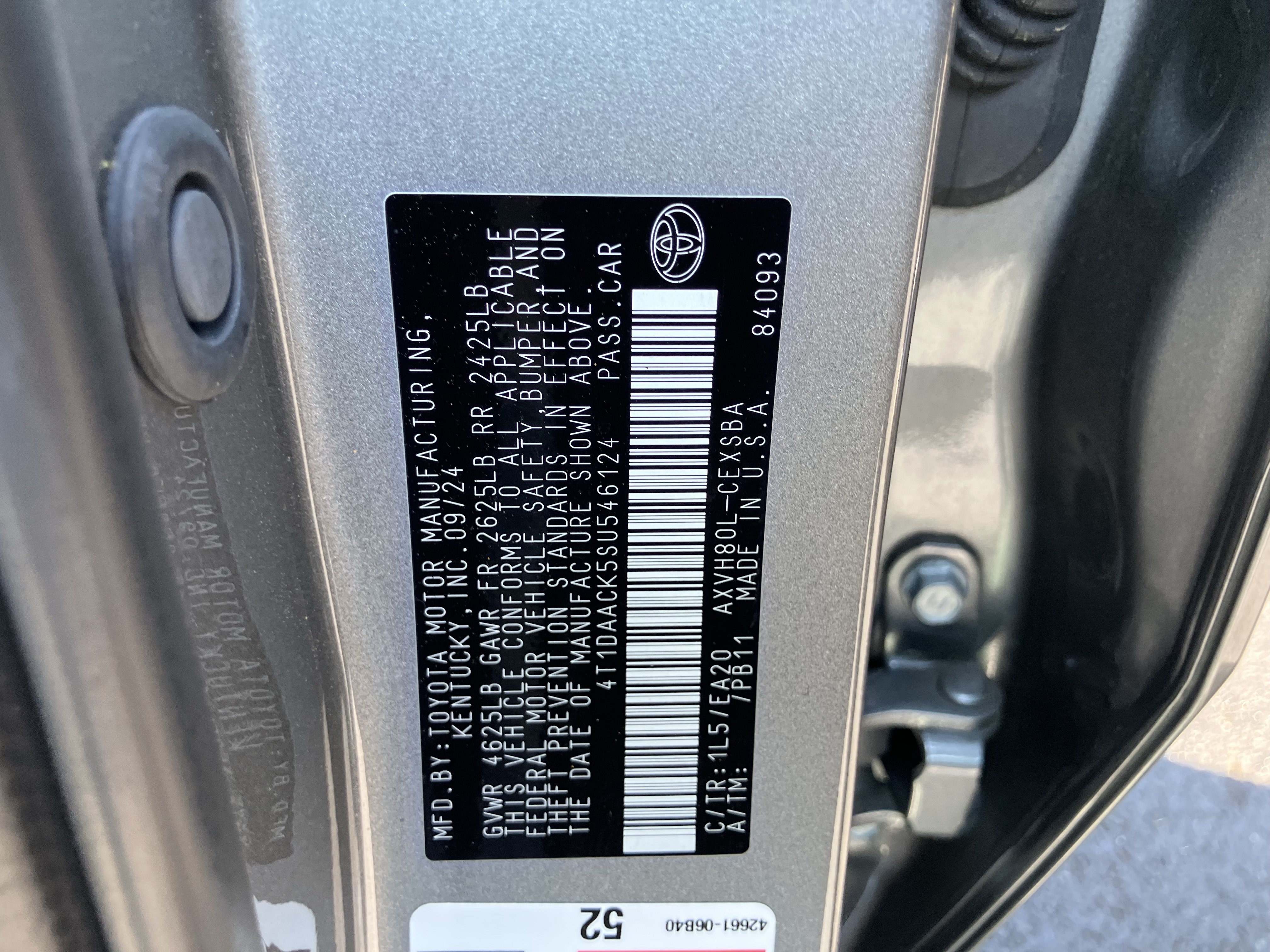 Used 2025 Toyota Camry SE FWD image 36