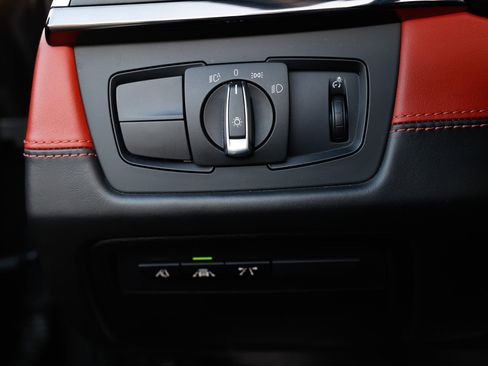 Used 2016 BMW M4 Convertible image 50